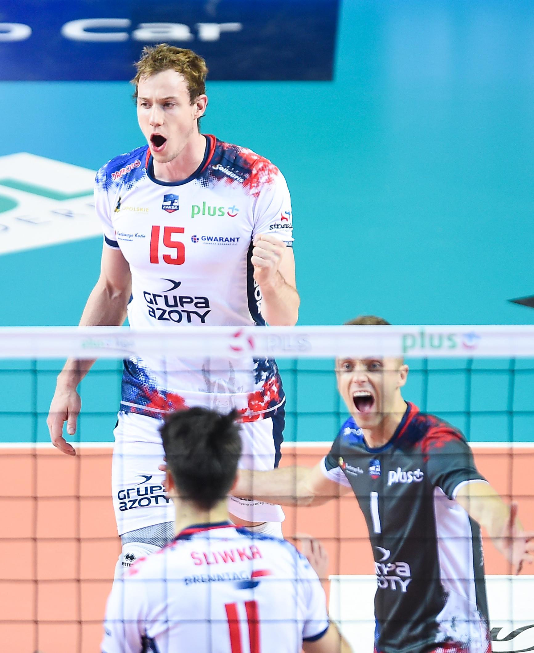 Seria zwycięstw podtrzymana, Skra pokonana