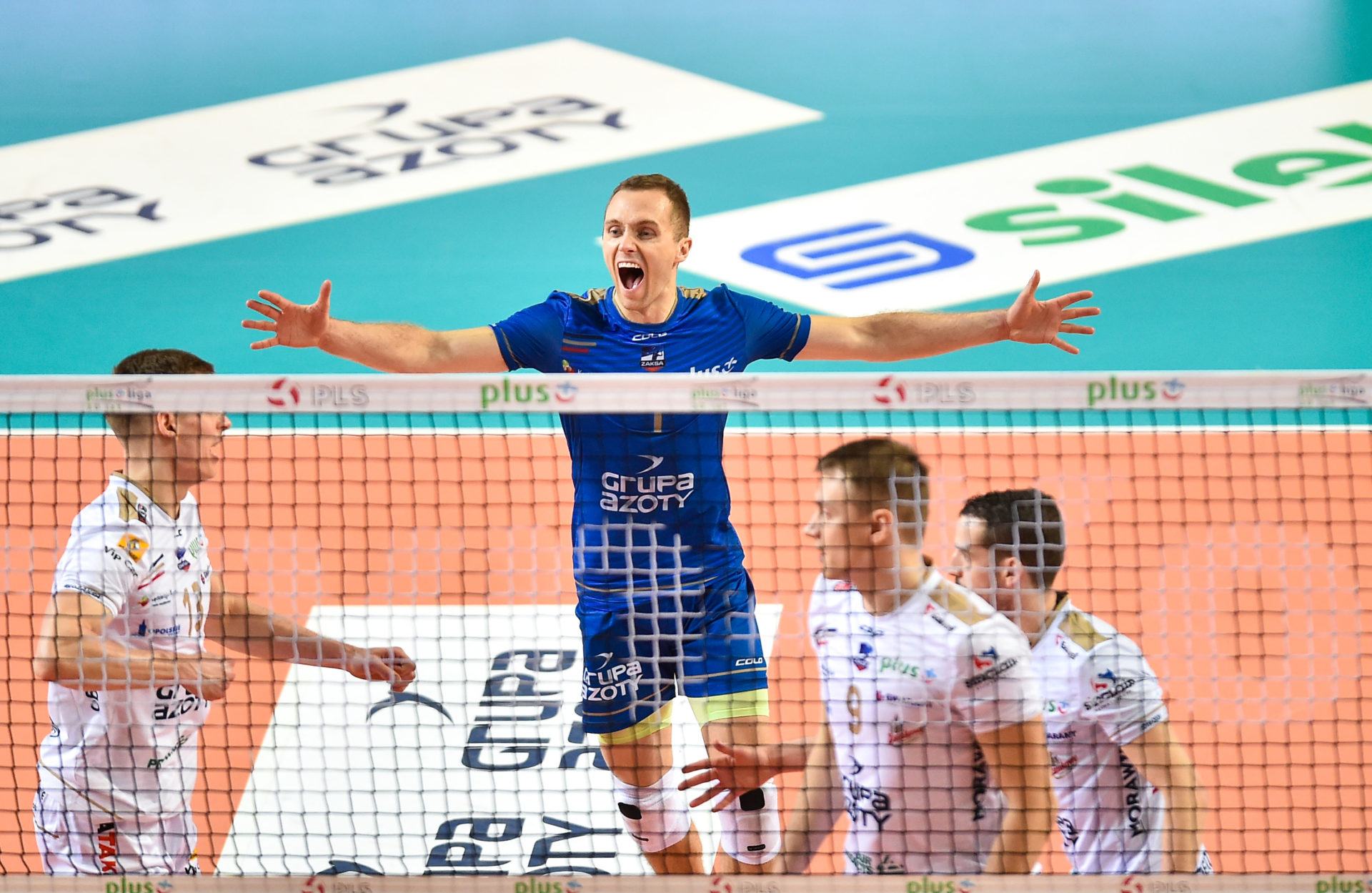 Rozpędzona ZAKSA walczy z beniaminkiem